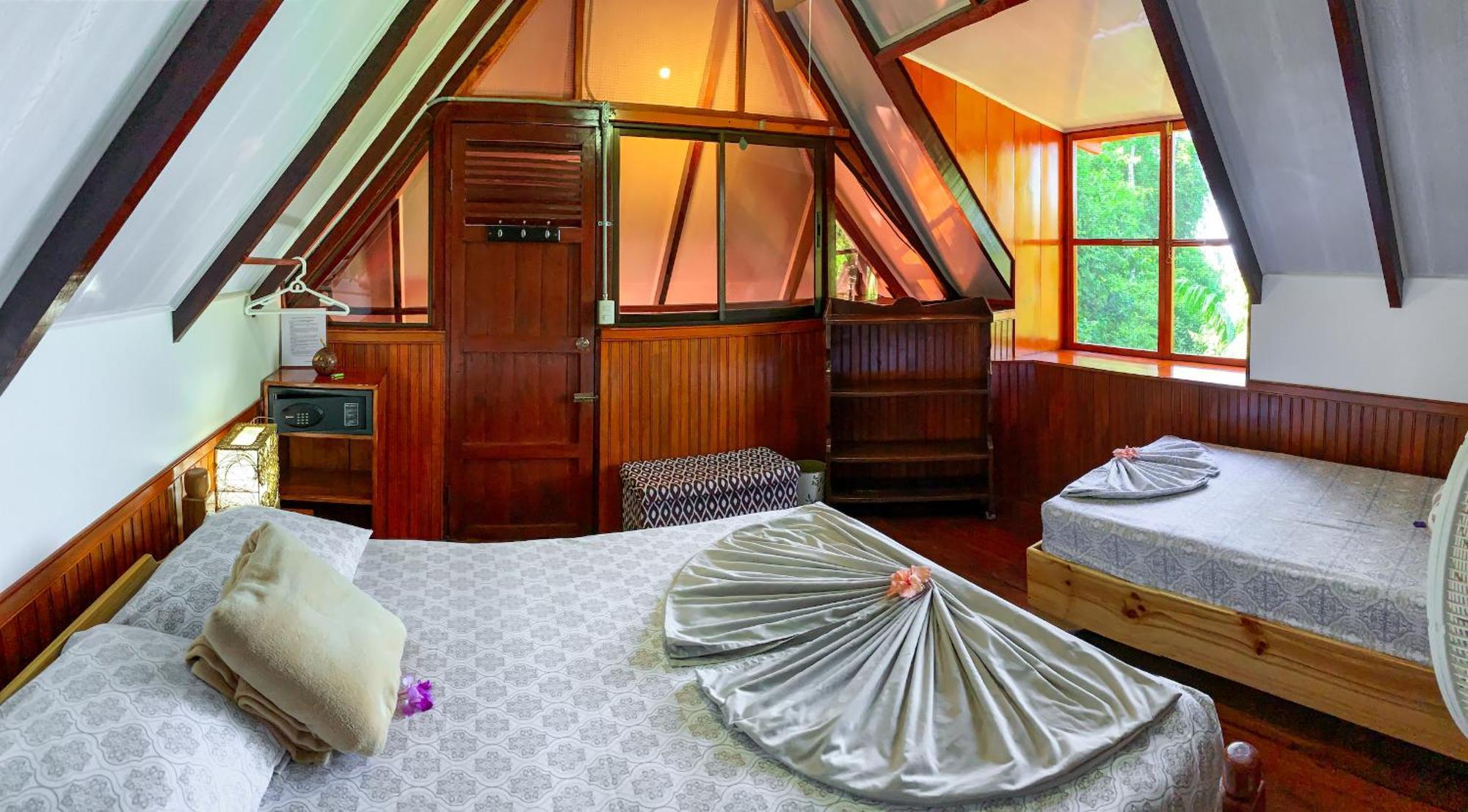 Las Caletas Lodge Drakes Bay 객실 사진